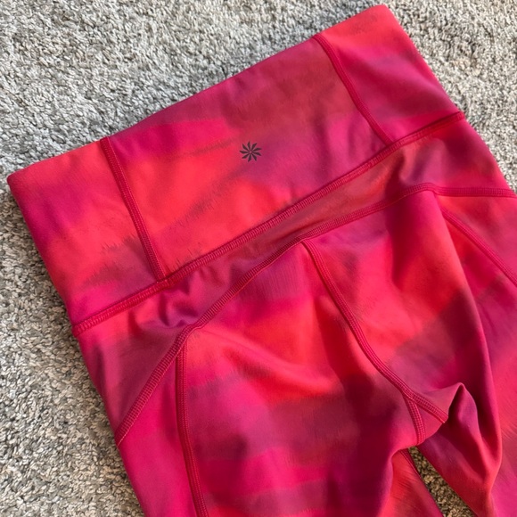 Athleta Rainier Printed Tight Size XS Brilliance Warm Pink Purple 24 x 26 - Picture 16 of 16